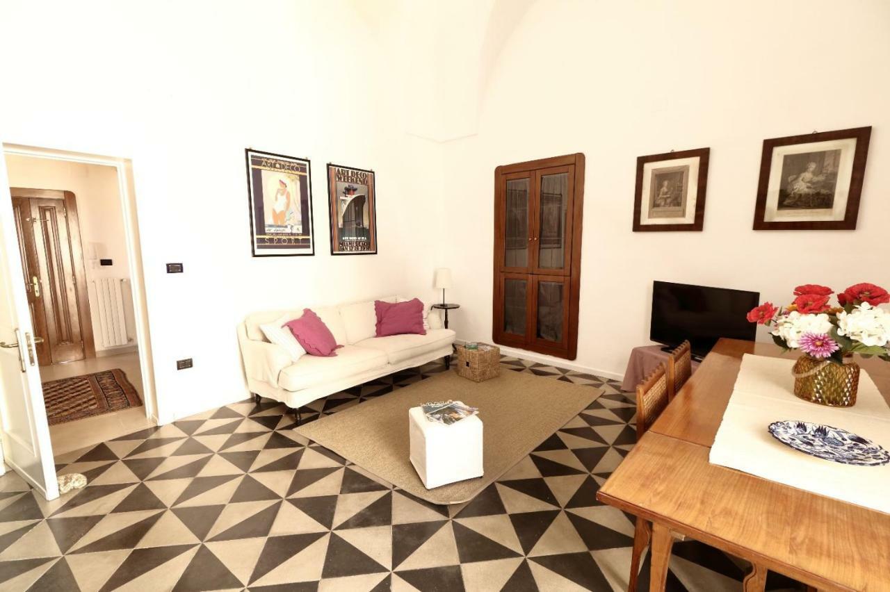 Slow Lecce - Old Town Apartment Sit 외부 사진